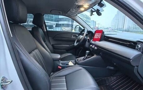 Honda Vezel, 2023 год, 2 034 000 рублей, 14 фотография