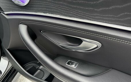 Mercedes-Benz E-Класс, 2018 год, 3 900 000 рублей, 24 фотография