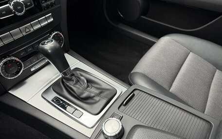 Mercedes-Benz C-Класс, 2011 год, 1 390 000 рублей, 20 фотография