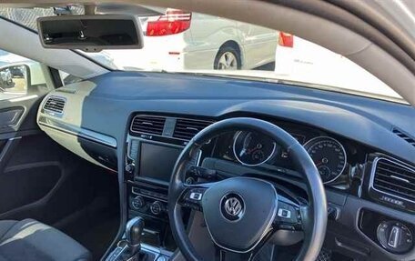 Volkswagen Golf VII, 2015 год, 1 030 030 рублей, 6 фотография