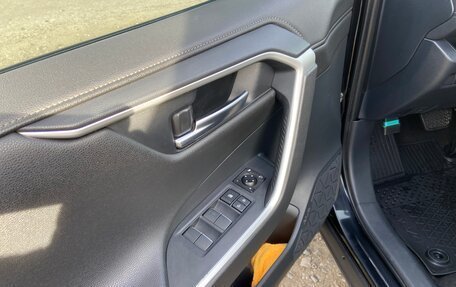 Toyota RAV4, 2021 год, 3 050 000 рублей, 11 фотография