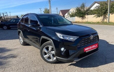 Toyota RAV4, 2021 год, 3 050 000 рублей, 20 фотография