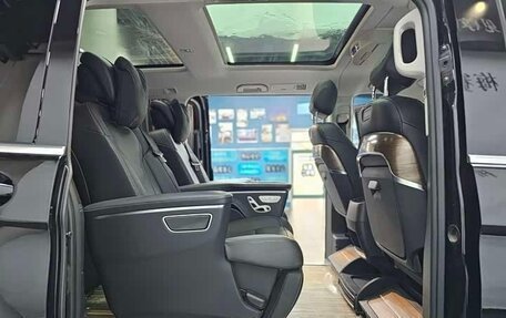 Mercedes-Benz V-Класс, 2022 год, 5 370 000 рублей, 9 фотография