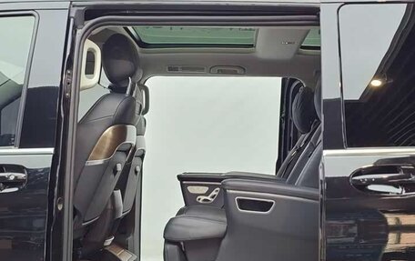 Mercedes-Benz V-Класс, 2022 год, 5 370 000 рублей, 11 фотография