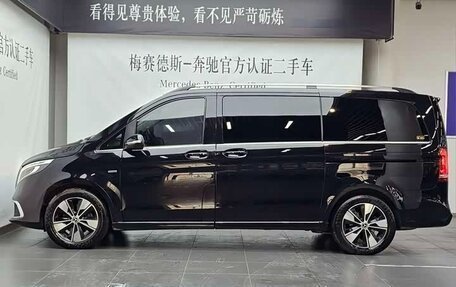 Mercedes-Benz V-Класс, 2022 год, 5 370 000 рублей, 6 фотография