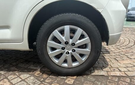 Toyota Rush II, 2015 год, 1 134 000 рублей, 26 фотография