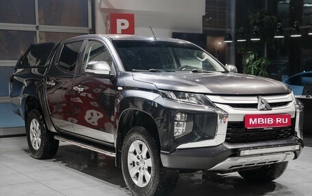 Mitsubishi L200 IV рестайлинг, 2019 год, 2 050 000 рублей, 3 фотография