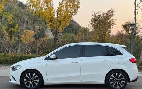 Mercedes-Benz B-Класс, 2022 год, 2 000 000 рублей, 7 фотография