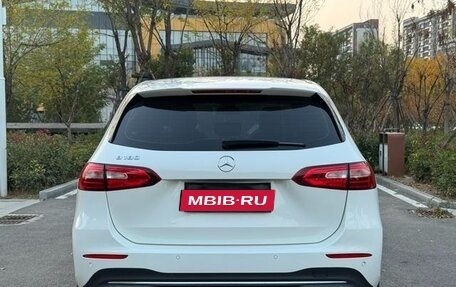 Mercedes-Benz B-Класс, 2022 год, 2 000 000 рублей, 5 фотография