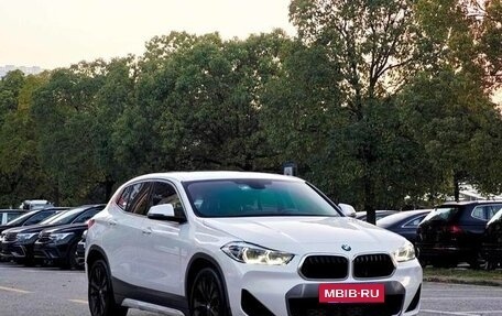 BMW X2, 2022 год, 1 690 000 рублей, 3 фотография