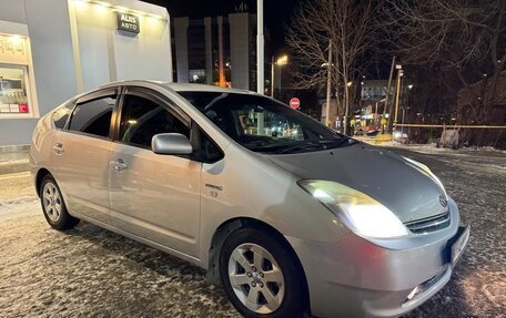 Toyota Prius, 2009 год, 650 000 рублей, 2 фотография