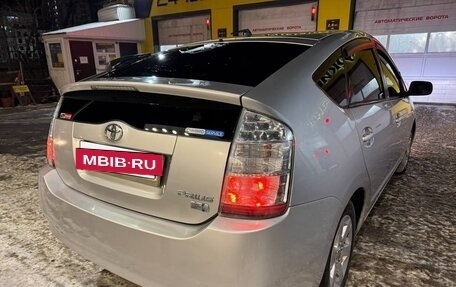 Toyota Prius, 2009 год, 650 000 рублей, 4 фотография