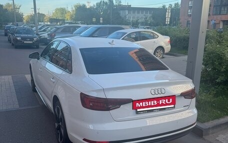 Audi A4, 2017 год, 2 200 000 рублей, 2 фотография