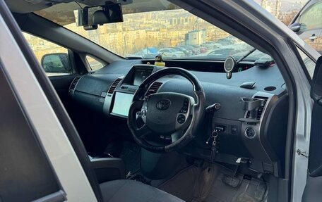 Toyota Prius, 2009 год, 650 000 рублей, 24 фотография