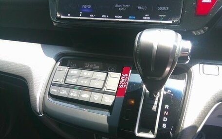 Honda Stepwgn IV, 2021 год, 2 220 444 рублей, 10 фотография