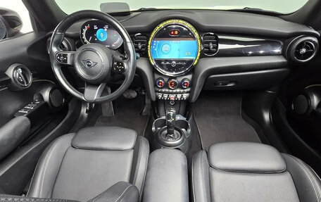 MINI Cabrio, 2023 год, 2 100 000 рублей, 5 фотография