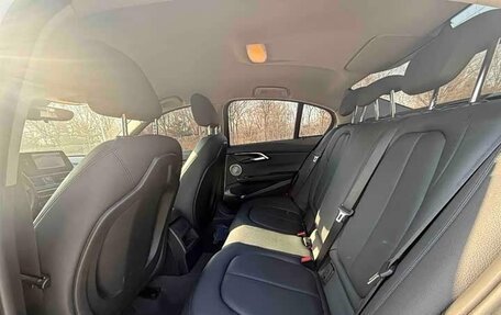 BMW 1 серия, 2022 год, 1 680 000 рублей, 10 фотография