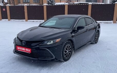 Toyota Camry, 2020 год, 2 850 000 рублей, 2 фотография