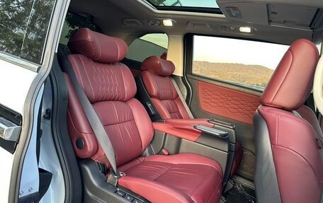 Honda Elysion, 2024 год, 9 фотография