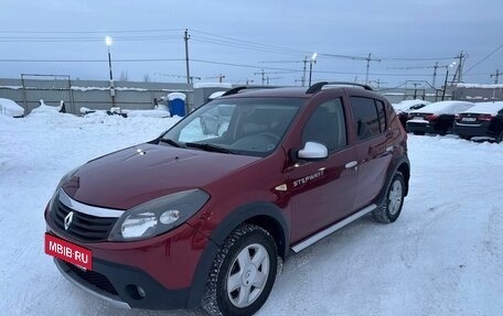 Renault Sandero I, 2012 год, 595 000 рублей, 1 фотография