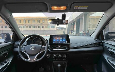 Toyota Vios III, 2022 год, 1 090 000 рублей, 8 фотография