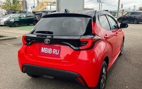 Toyota Yaris, 2023 год, 1 250 777 рублей, 5 фотография