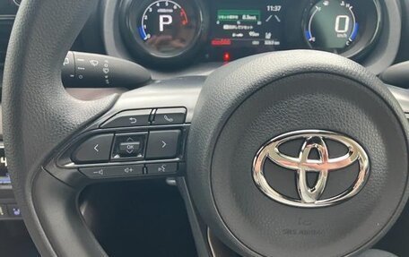 Toyota Yaris, 2023 год, 1 250 777 рублей, 30 фотография