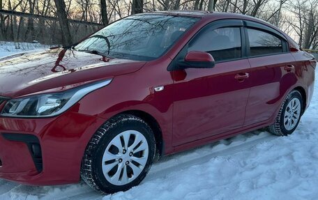 KIA Rio IV, 2018 год, 1 320 000 рублей, 3 фотография