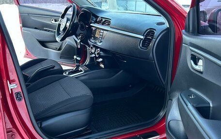 KIA Rio IV, 2018 год, 1 320 000 рублей, 10 фотография