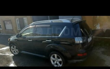 Mitsubishi Outlander III рестайлинг 3, 2008 год, 1 070 000 рублей, 7 фотография