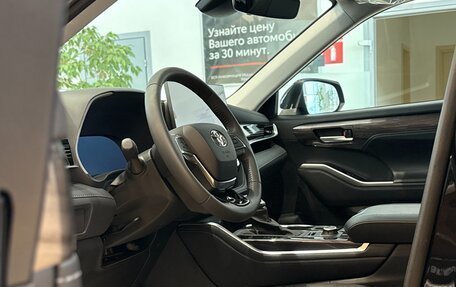 Toyota Highlander, 2025 год, 6 399 000 рублей, 8 фотография