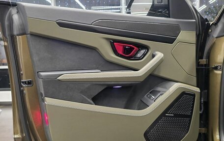 Lamborghini Urus I, 2025 год, 45 900 000 рублей, 17 фотография