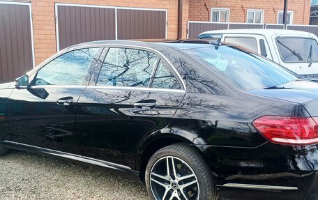 Mercedes-Benz E-Класс, 2013 год, 2 100 000 рублей, 2 фотография
