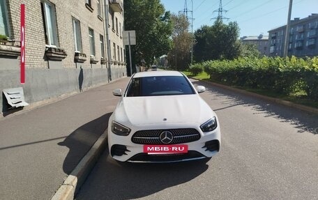 Mercedes-Benz E-Класс, 2020 год, 5 500 000 рублей, 2 фотография