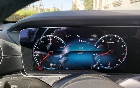 Mercedes-Benz E-Класс, 2020 год, 5 500 000 рублей, 13 фотография