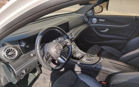 Mercedes-Benz E-Класс, 2020 год, 5 500 000 рублей, 10 фотография