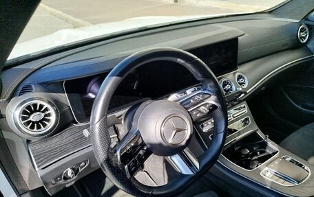 Mercedes-Benz E-Класс, 2020 год, 5 500 000 рублей, 12 фотография