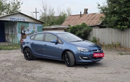 Opel Astra J, 2013 год, 720 000 рублей, 6 фотография