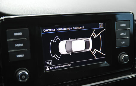 Volkswagen Polo VI (EU Market), 2021 год, 1 600 000 рублей, 17 фотография