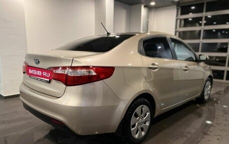 KIA Rio III рестайлинг, 2012 год, 670 000 рублей, 3 фотография