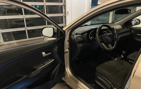 KIA Rio III рестайлинг, 2012 год, 670 000 рублей, 20 фотография