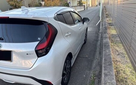 Toyota Aqua, 2021 год, 1 275 000 рублей, 6 фотография