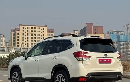 Subaru Forester, 2022 год, 2 500 000 рублей, 6 фотография