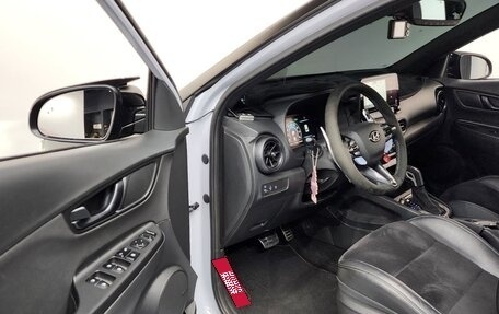 Hyundai Kona I, 2022 год, 2 280 000 рублей, 5 фотография