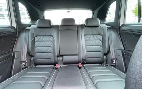 Volkswagen Tiguan II, 2021 год, 1 835 000 рублей, 22 фотография