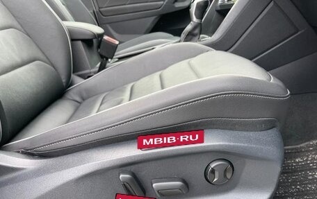 Volkswagen Tiguan II, 2021 год, 1 835 000 рублей, 17 фотография