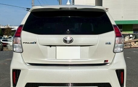 Toyota Prius Alpha I (ZVW40/41), 2021 год, 1 870 000 рублей, 6 фотография