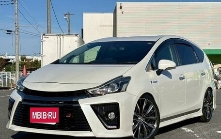 Toyota Prius Alpha I (ZVW40/41), 2021 год, 1 870 000 рублей, 2 фотография