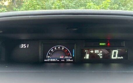 Toyota Prius Alpha I (ZVW40/41), 2021 год, 1 870 000 рублей, 18 фотография