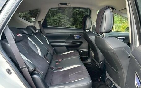 Toyota Prius Alpha I (ZVW40/41), 2021 год, 1 870 000 рублей, 31 фотография